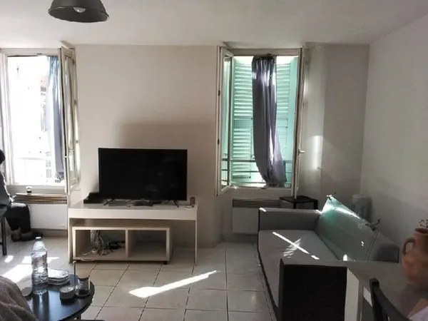 INVESTISSEMENT - Studio loué VIDAUBAN