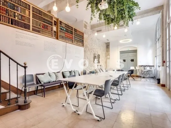 Bureaux - A LOUER - 100 m² non divisibles