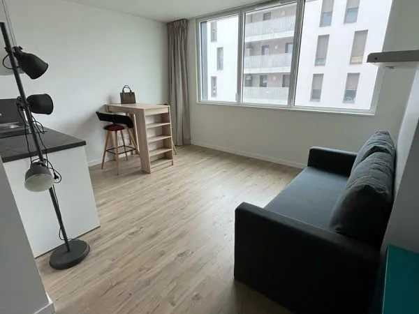 Studio meublé St Serge