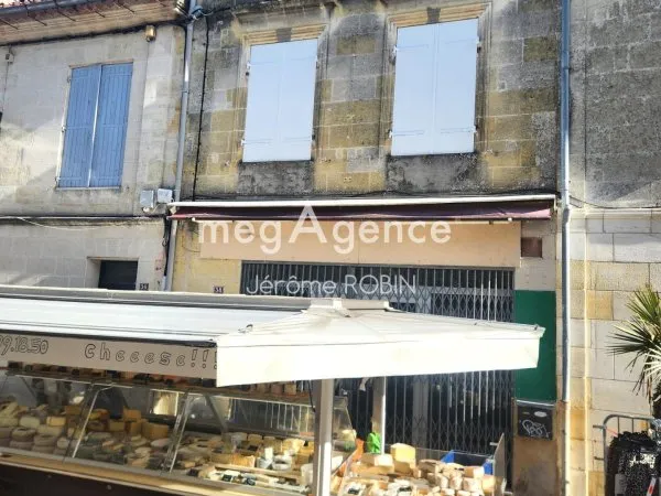 Bien immobilier de rendement Vente Créon 5p 245m² 230000€