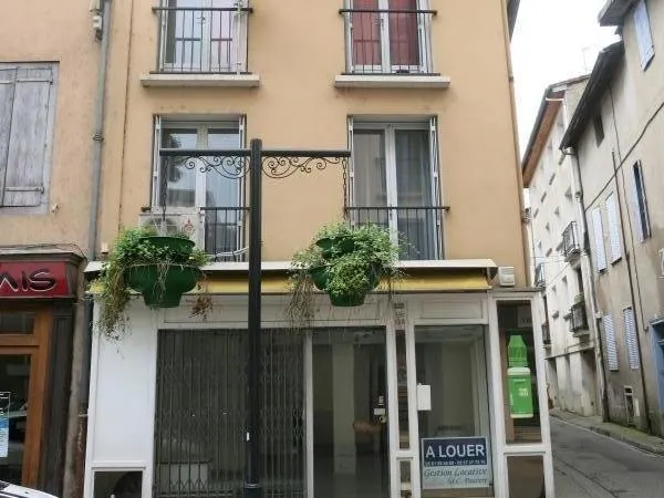 À LOUER Local Commercial de 50 m2 Réf. L-23