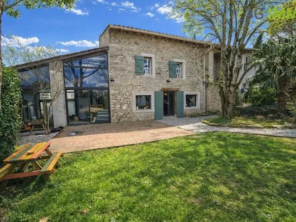 Ferme 8 pièces 210 m²