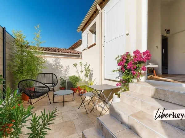 Peynier - Charmante maison de ville 3P 65m2 - Entièrement rénovée