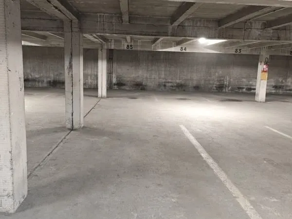 À louer - Place de parking sécurisée - Toulouse - St Michel / St Agne / Empalot - 55 /mois
