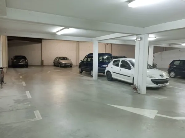 Places de stationnement en intérieur centre-ville MARMANDE