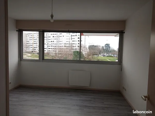 Studio a louer a talence