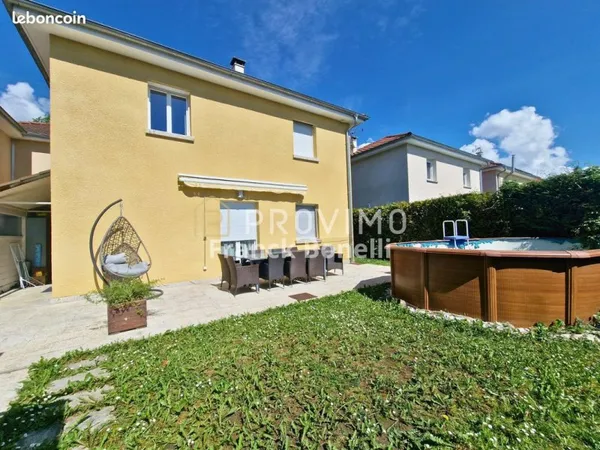 Villa 6 pièces 125 m²