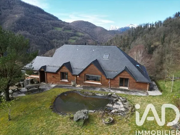 Maison de plain-pied 4 pièces 140 m²