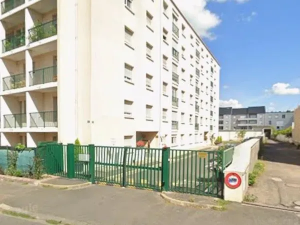 Stationnement Location Orléans   71€