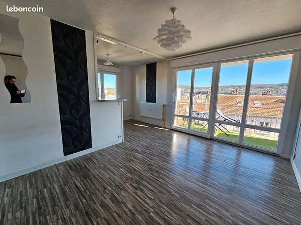Studio 1 pièce 28 m²