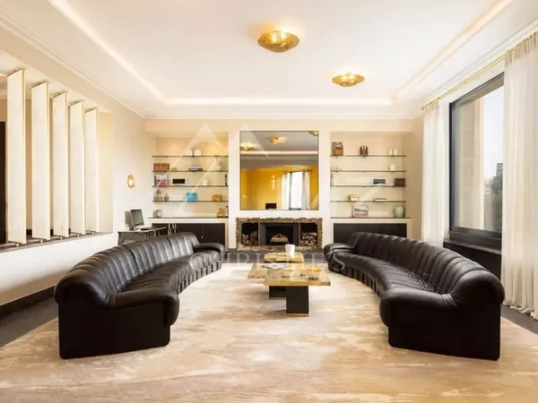 A vendre - Appartement de réception - Parfait État - Immeuble Walter
