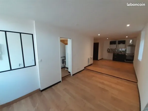 T2 duplex plein centre Neuville