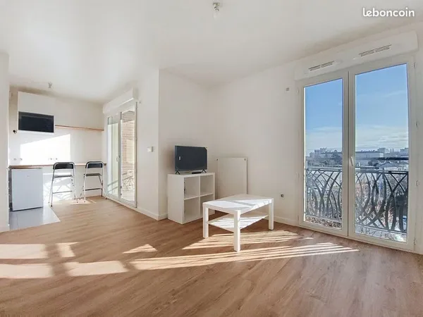 Loue Studio de 26 M2 avec Balcon