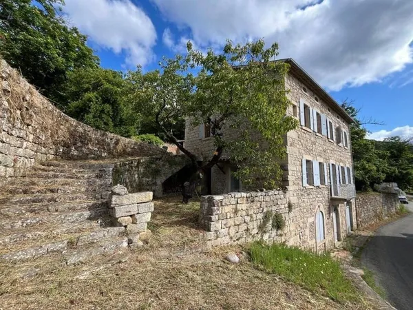 Immeuble 167 m²