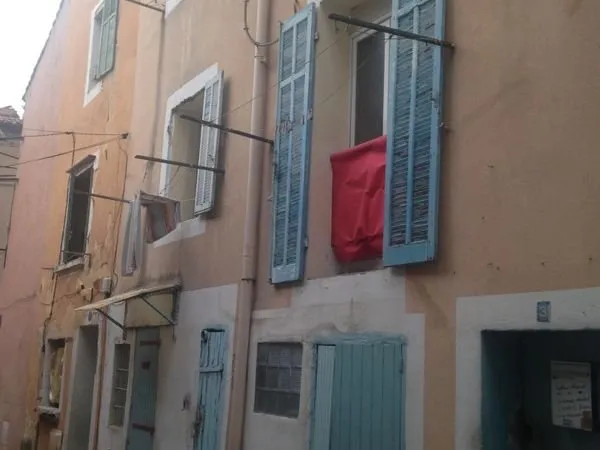 Immeuble de rapport - 81 m² + studio - Marignane