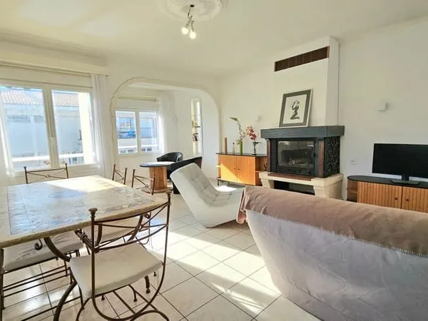 Maison Frontignan 6 pièce(s) 161 m2
