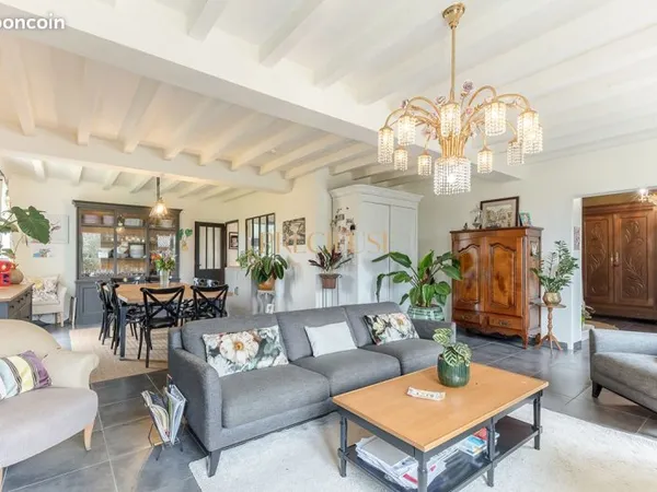 Maison 7 pièces 180 m²