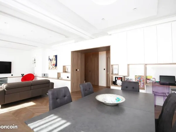 Saint-Mandé Piscine | 137 m² refait neuf | 3/4 ch | Box | 1 410 000