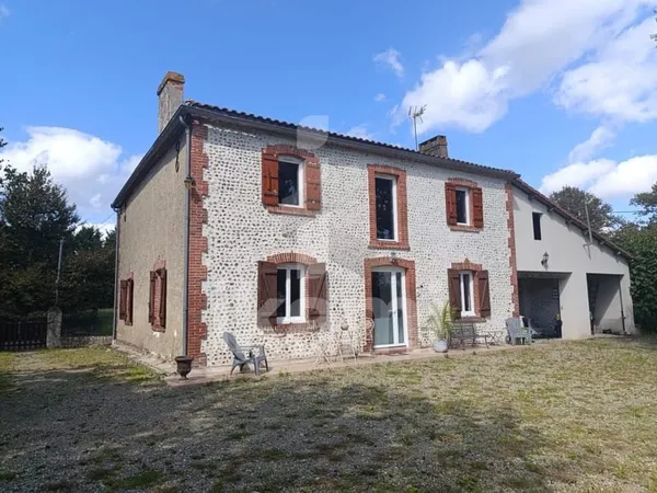 Aire-sur-l'Adour - Maison 90 m2 avec Grand Terrain de 3895