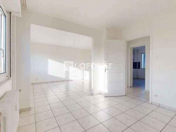 Appartement Schiltigheim 4 pièces 84,97 m2 - Balcon - Grenier - Cave