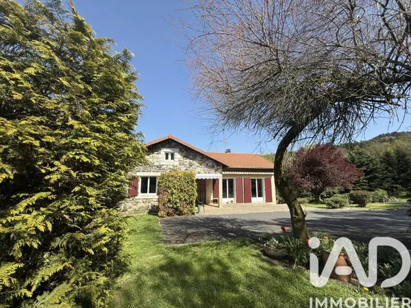 Maison 6 pièces 138 m²