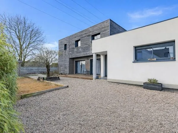Maison 5 pièces 175 m²