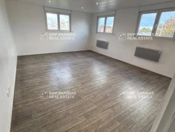 Bureaux 150 m²