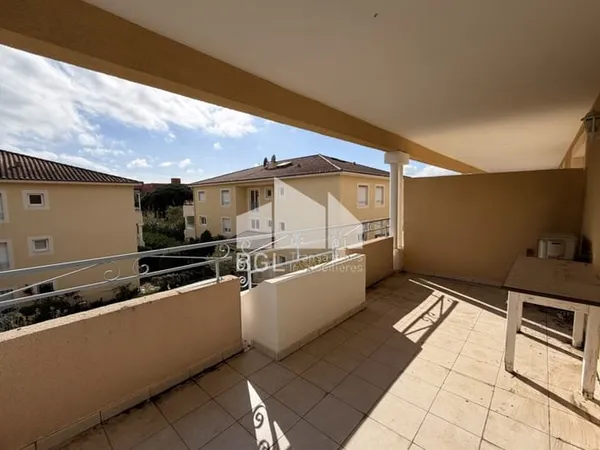Appartement 4 pièces de 101 m2 avec garage au centre-ville d