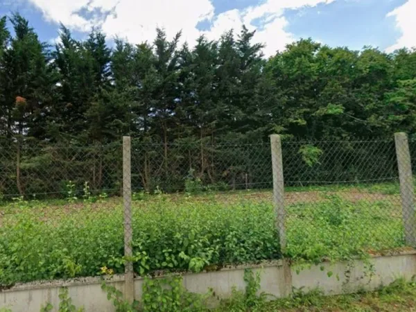 Terrain 262 m²