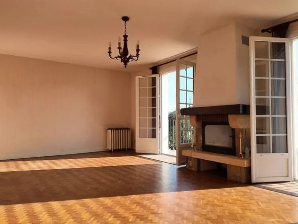 Maison 8 pièces 147 m²
