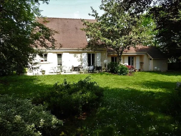Maison 8 pièces 202 m²