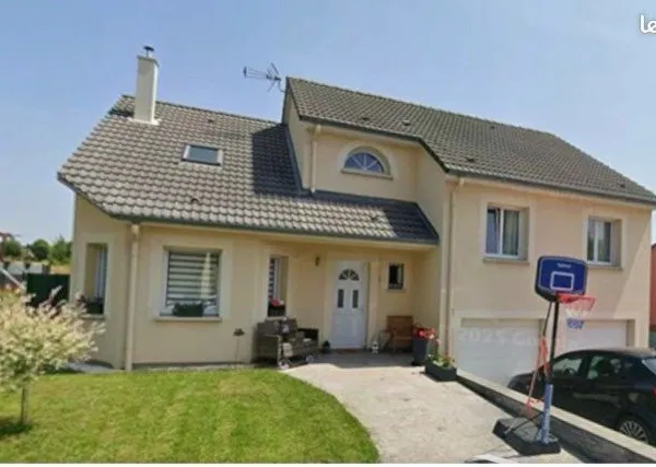 Maison lumineuse demi-niveau 124 m²