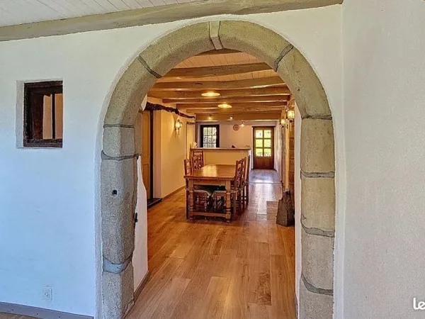 Appartement 4 pièces 164 m²