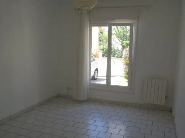 TYPE 2 - 34M2 QUARTIER FACULTES