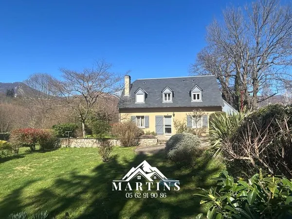 SAINT-SAVIN - Maison de type 4 + garage sur terrain de 700m2