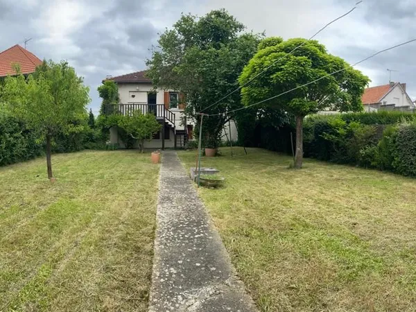 Maison familiale / investissement colocation - 6 chambres - grand jardin - proximité campus Poitiers
