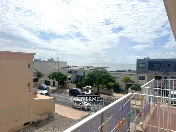 T3 2eme ligne vue mer avec garage