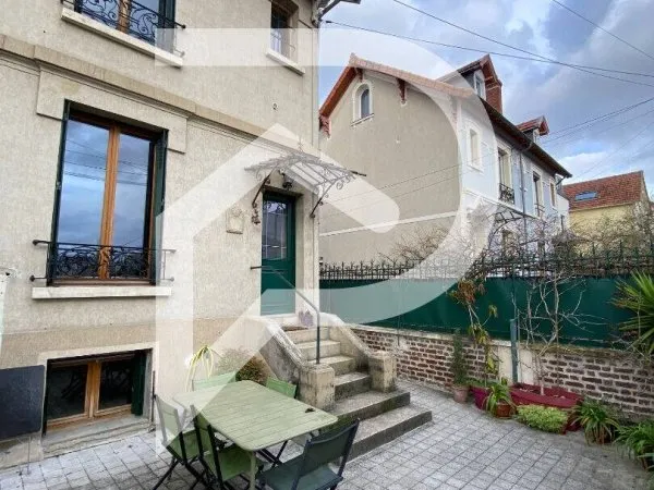 Maison 7 pièces 140 m²