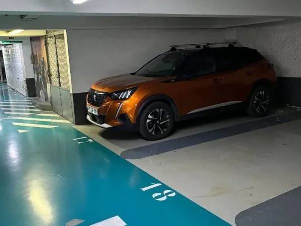 Parking 12 m²