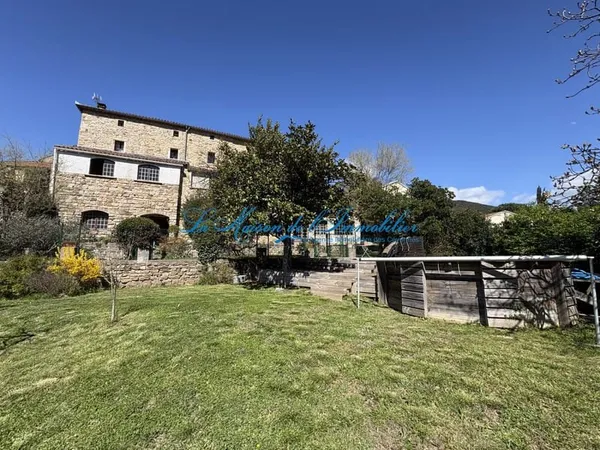 Les Mages, mas en pierres, 3 logements 2 t2 1 une chambre,