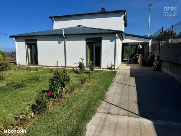 Villa 5 pièces 183 m²