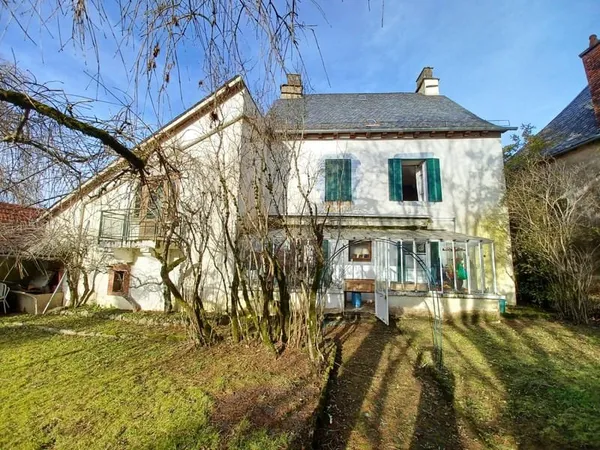 Maison de village 8 pièces 150m2