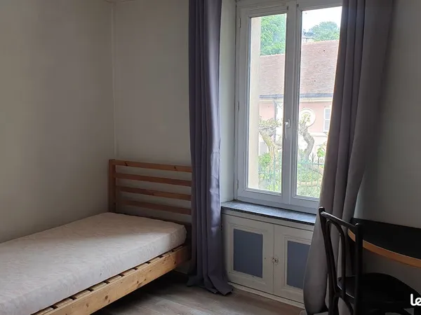 Chambre Meublée