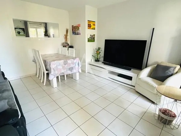 3 pièces en rez-de-jardin avec grand extérieur ? emplacement recherché