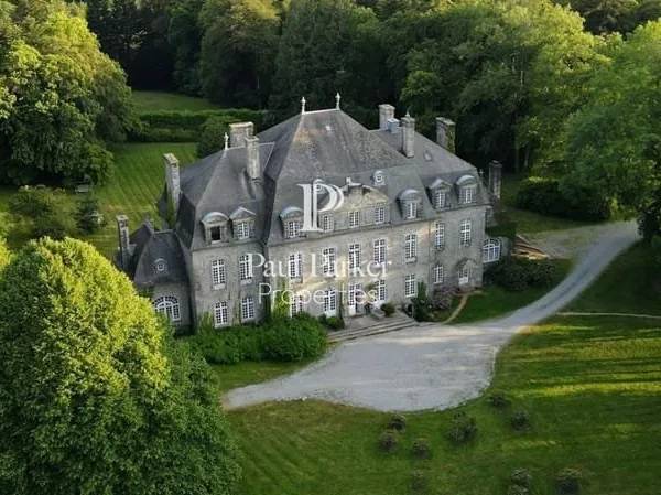 Château Guemene sur Scorff 28 pièces 1200 m2 sur 15 hectares