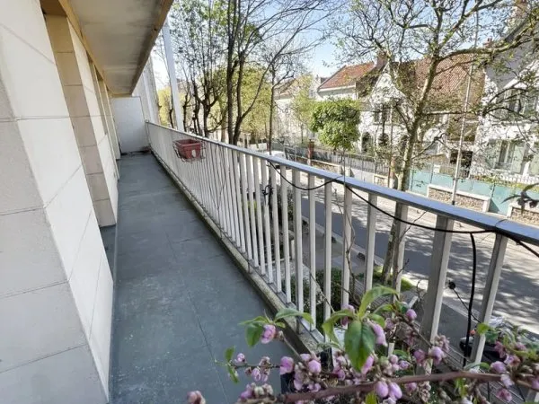 Emplacement privilégié pour ce 3 pièces avec belle terrasse.