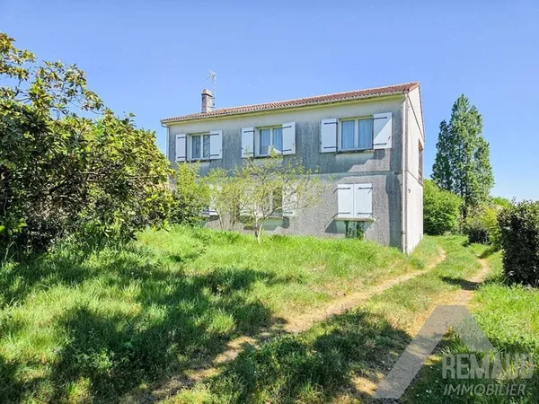 Maison 8 pièces 136 m²