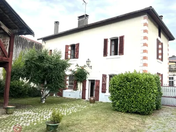 Propriété 7 pièces 174 m²