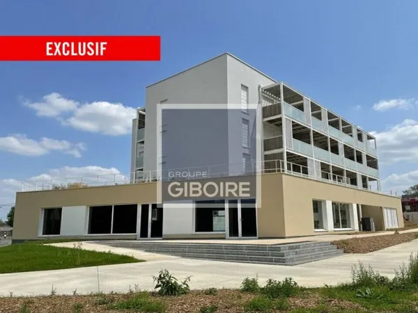 Local 324 m²