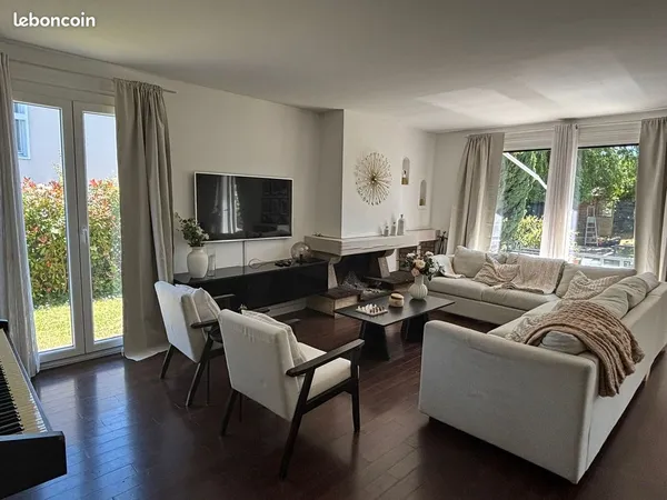 Maison familiale 140 m² avec jardin arboré - 4 chambres dont suite parentale - Rubelles